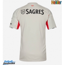 Benfica Bortedrakt 2025-26 Kortermet